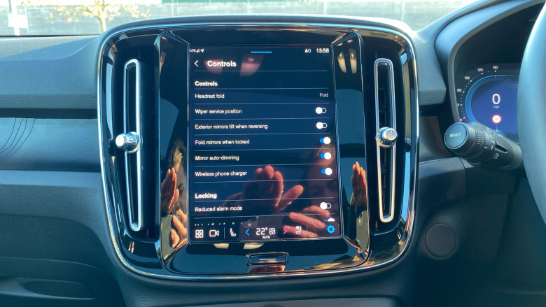 Volvo XC40 300kW Recharge Twin Ultimate 78kWh 5dr AWD Auto Electric Estate